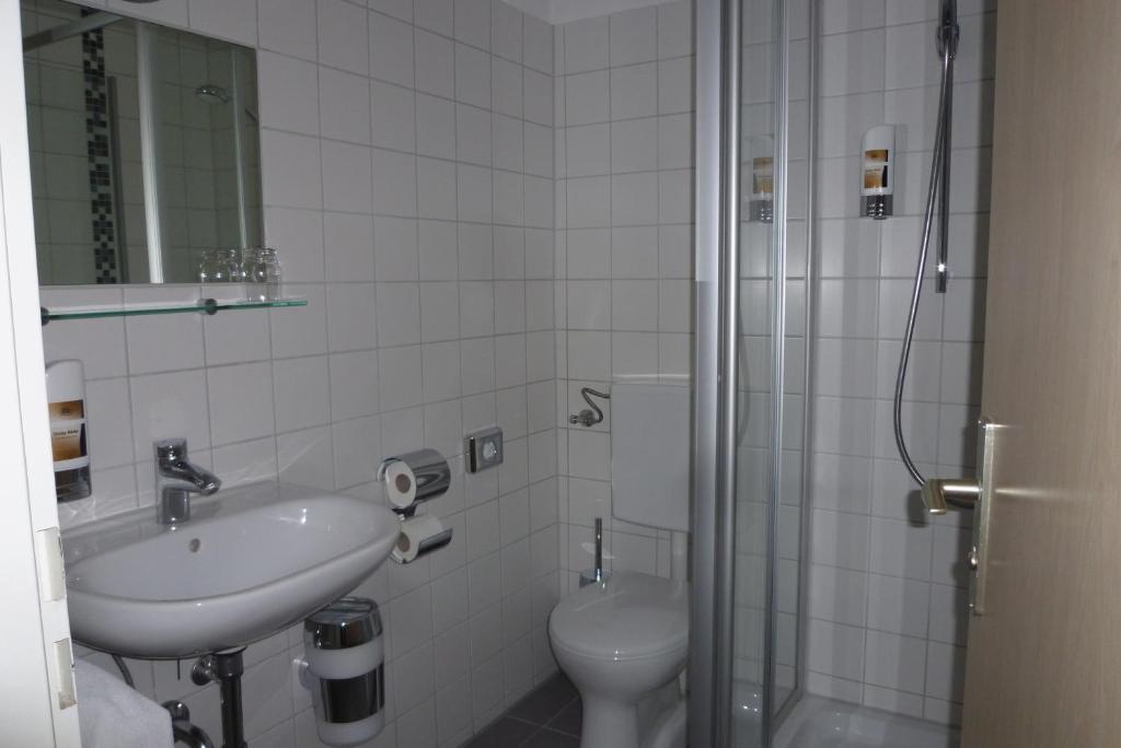 Hotel Garni Mowe Tutzing Oda fotoğraf
